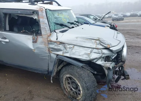 2010 Toyota Fj Cruiser из США, поврежденный, VIN JTEBU4BF8AK080946